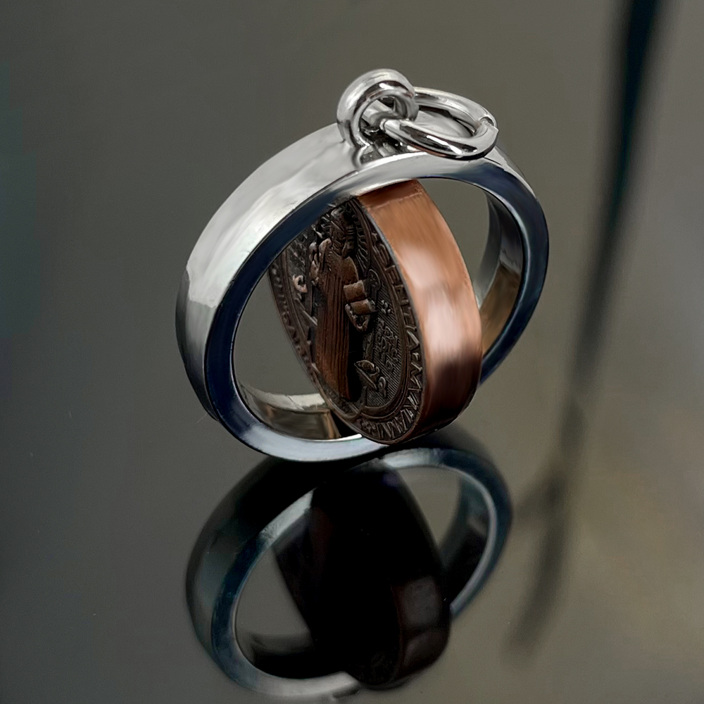 Nieuwe St. Benedictus Medaille - Jewelry & Watches Company recensie en prijs