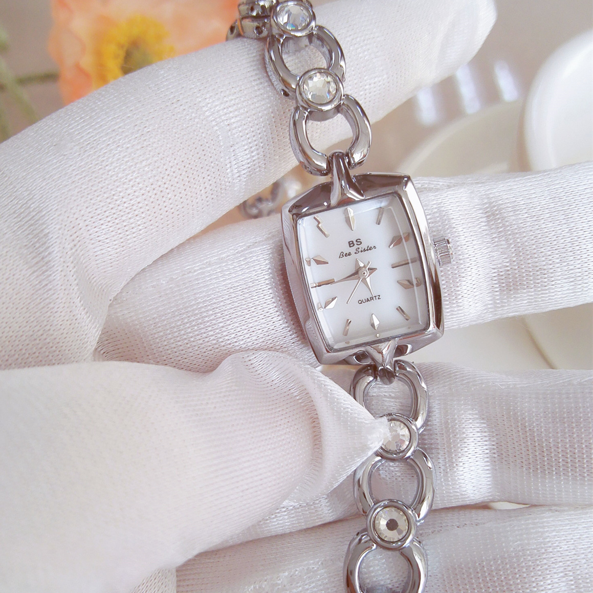 UTHAI Horloge voor dames Licht - Jewelry And Watches Luxury Brand recensie en prijs