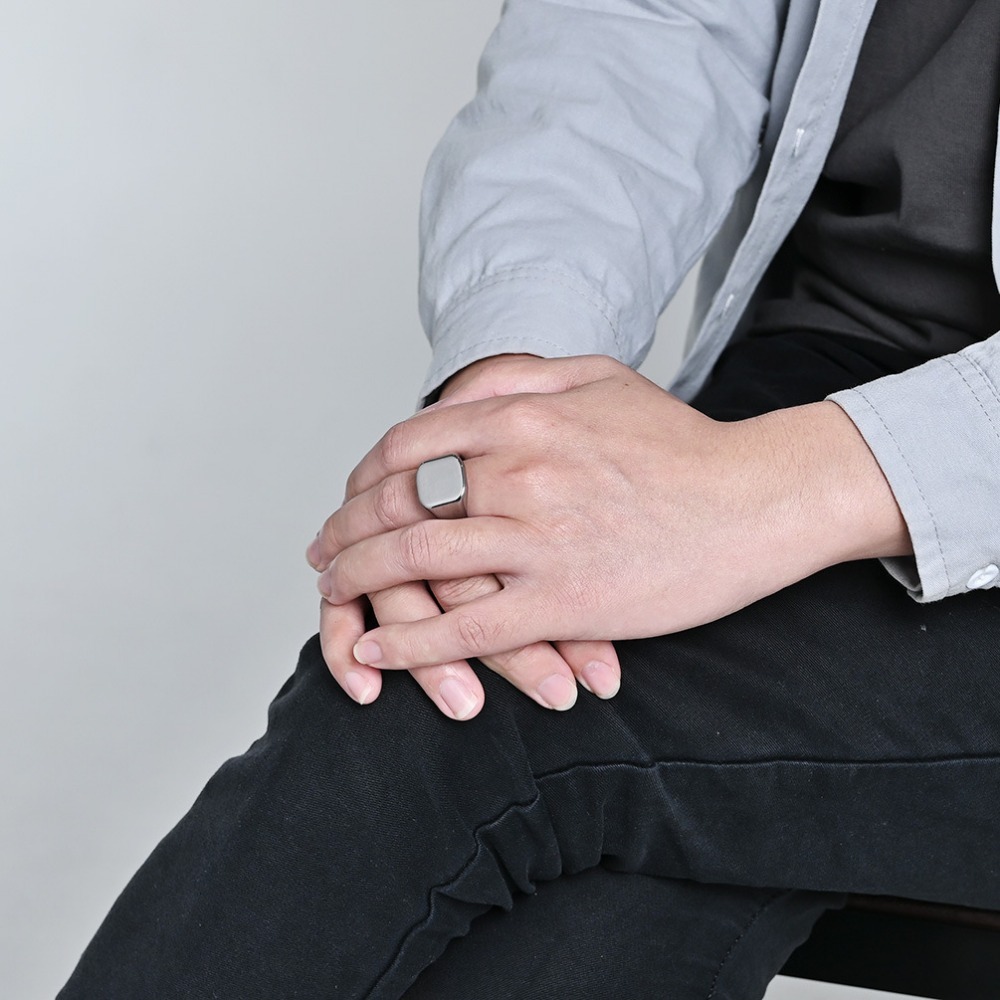 Somen Signet Vierkante Wolfraa - Mens Signet Ring recensie en prijs